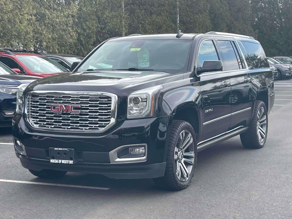 Used 2020 GMC Yukon XL Denali w/ Denali Ultimate Package image 3