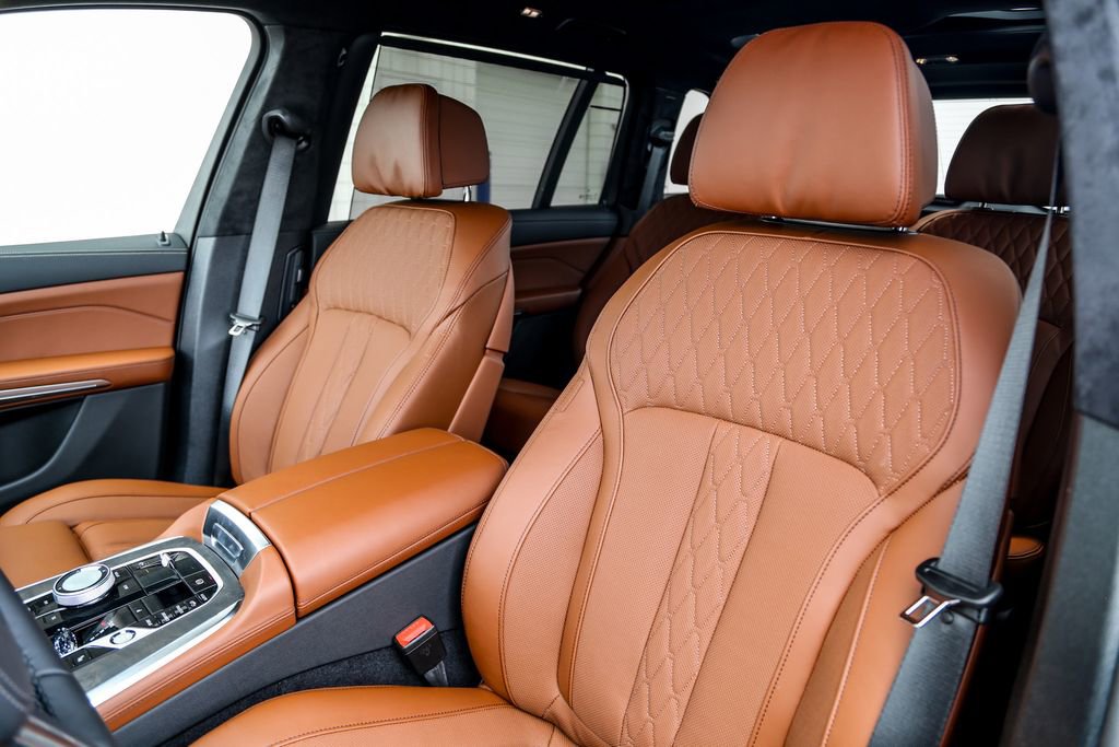 New 2026 BMW X7 xDrive40i w/ Executive Package image 21