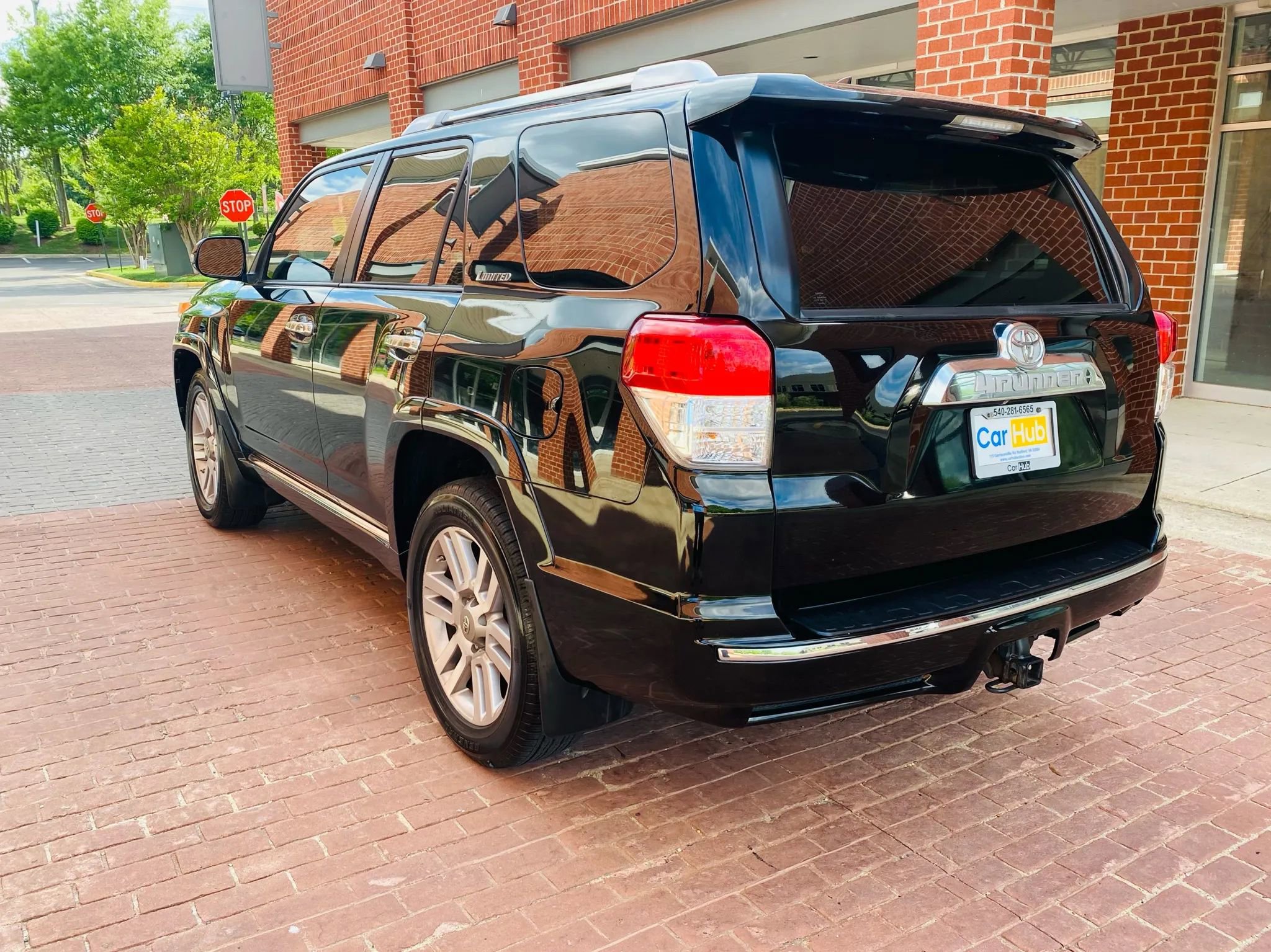 Used 2011 Toyota 4Runner Limited RWD image 4