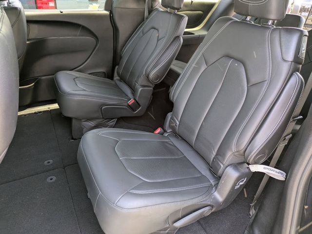 Certified 2020 Chrysler Pacifica Touring-L w/ Advanced Safetytec Group AWD/4WD image 23
