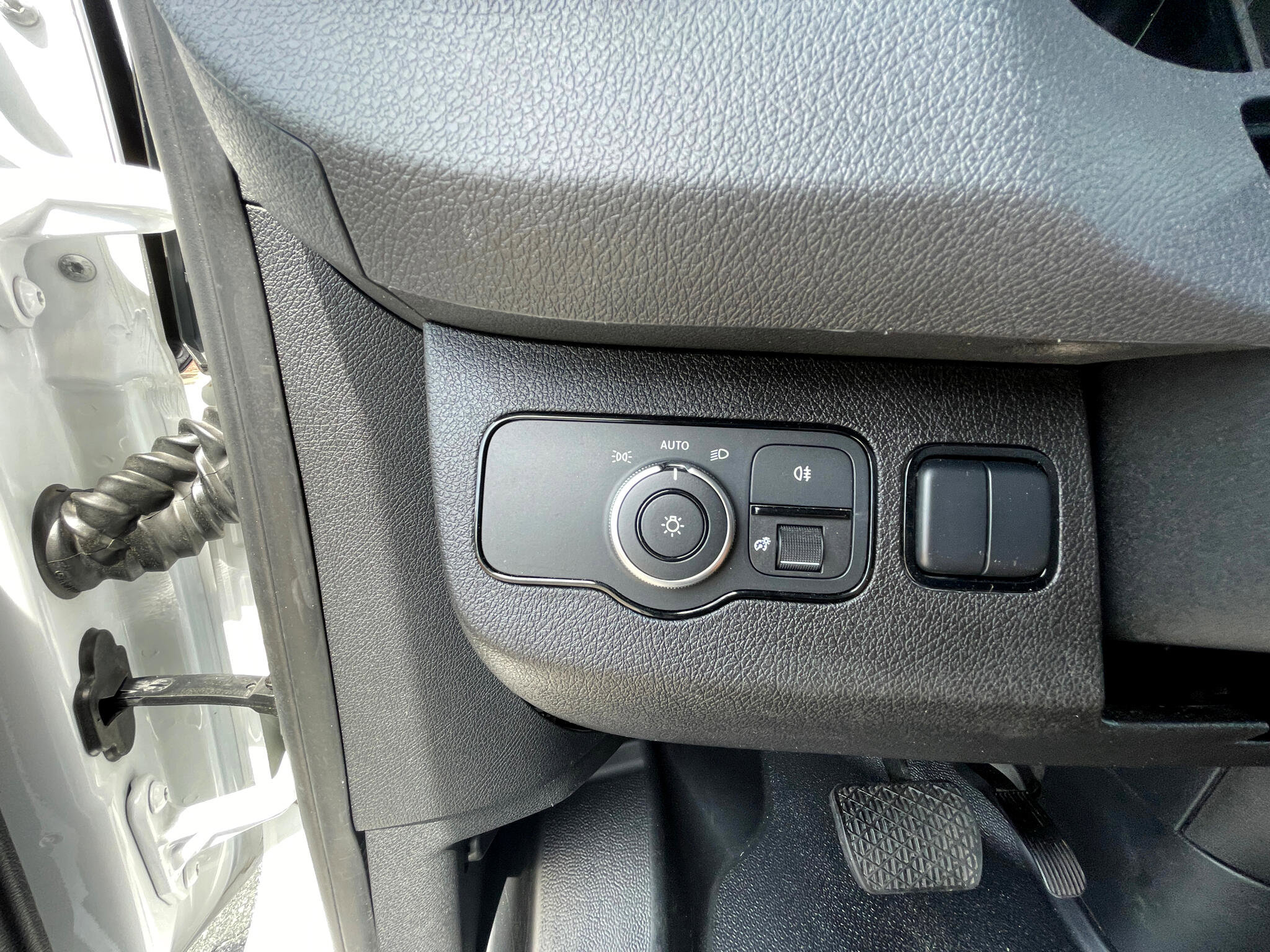 Used 2023 Mercedes-Benz Sprinter 2500 image 37