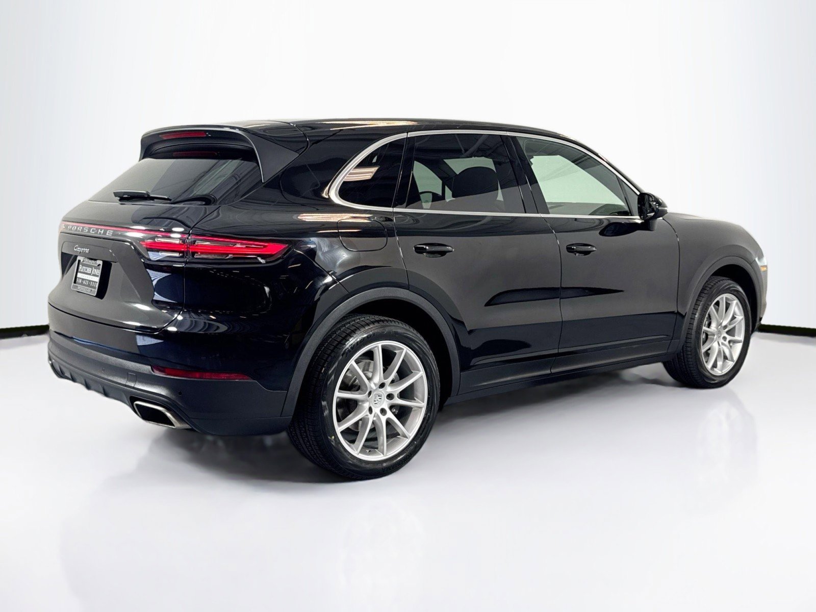 Certified 2023 Porsche Cayenne w/ Premium Package AWD/4WD image 9
