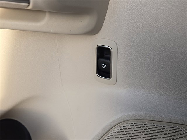 New 2026 Mercedes-Benz GLB 250 4MATIC image 22