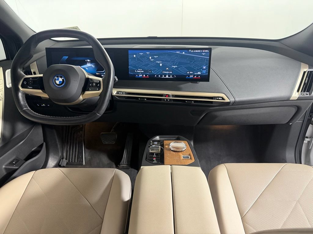 Used 2024 BMW iX xDrive50 w/ Premium Package AWD/4WD image 14