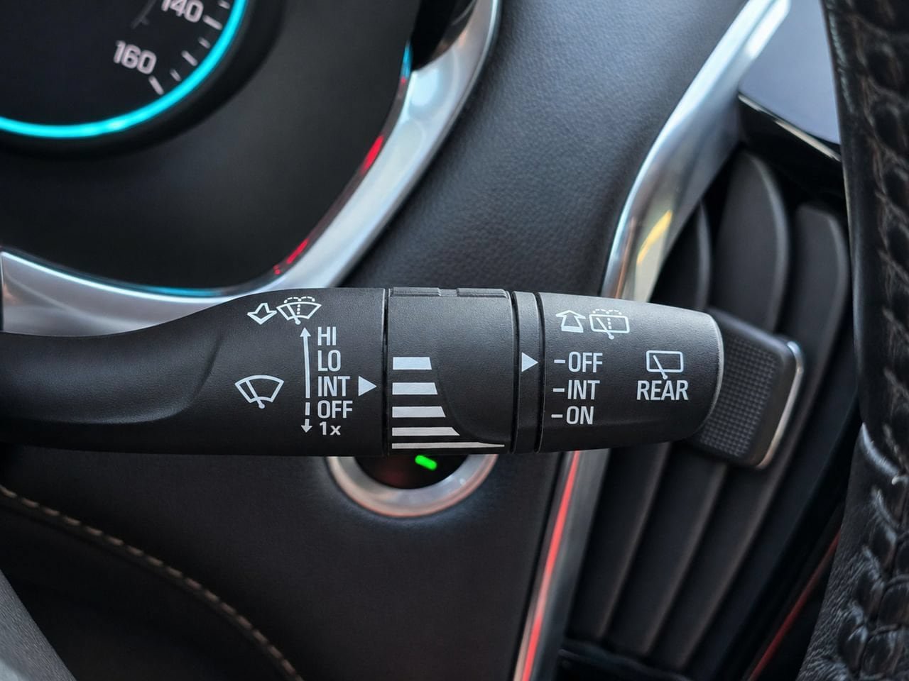 Used 2019 Chevrolet Traverse Premier w/ Redline Edition FWD image 25