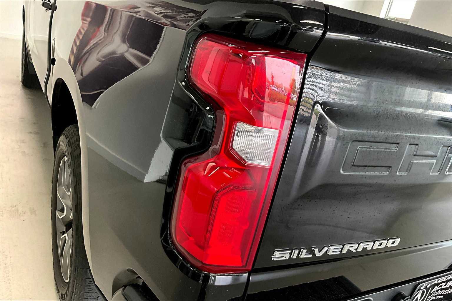 Used 2022 Chevrolet Silverado 1500 RST image 28