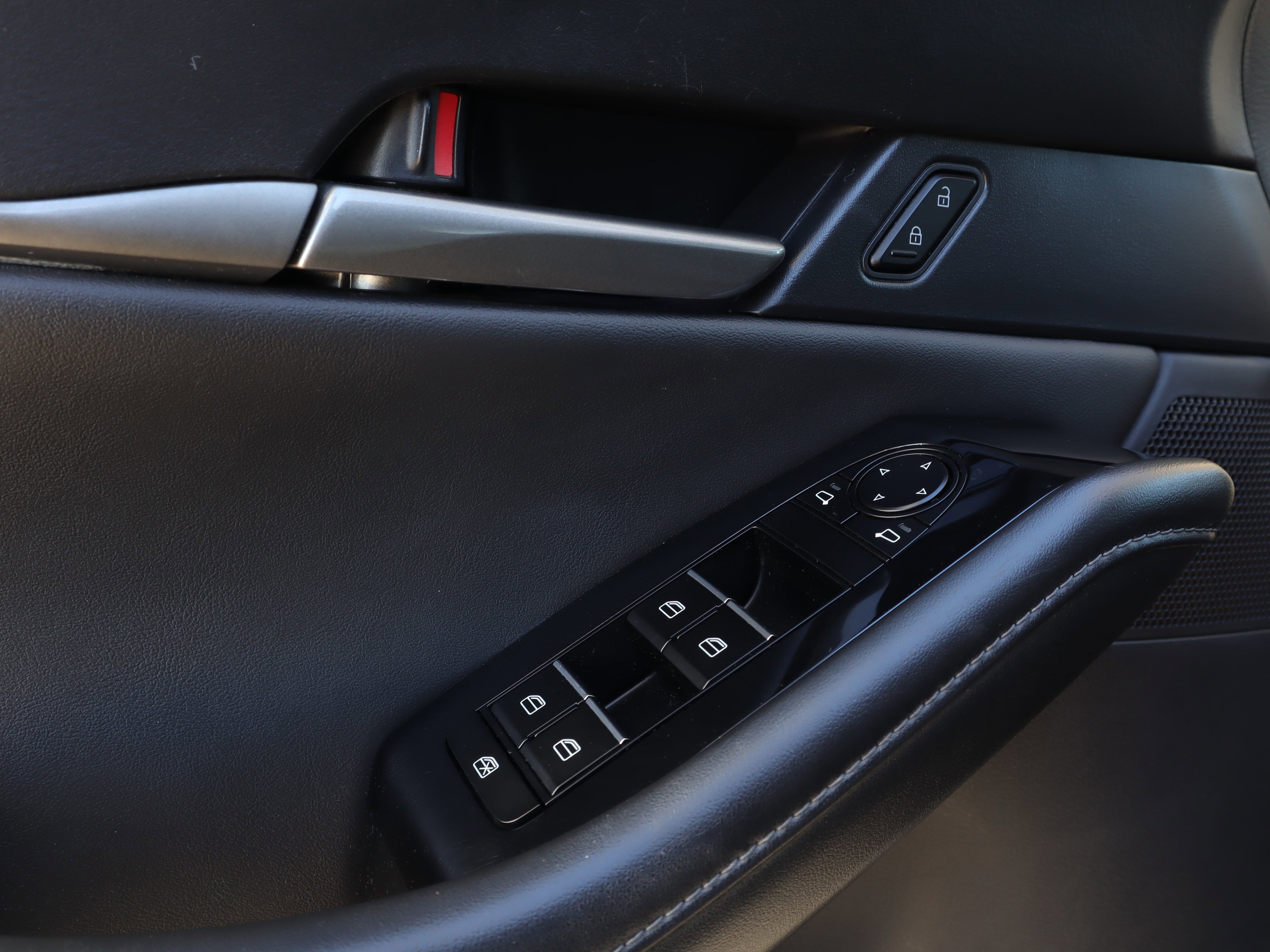 Certified 2024 MAZDA CX-30 AWD 2.5 S w/ Select Sport Pkg image 20