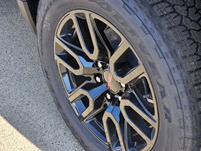 New 2026 GMC Sierra 1500 Pro w/ Graphite Edition AWD/4WD image 13