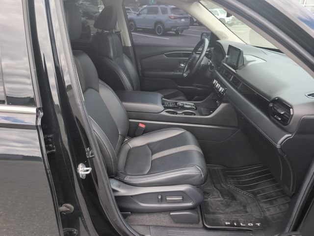 Used 2023 Honda Pilot Touring image 10