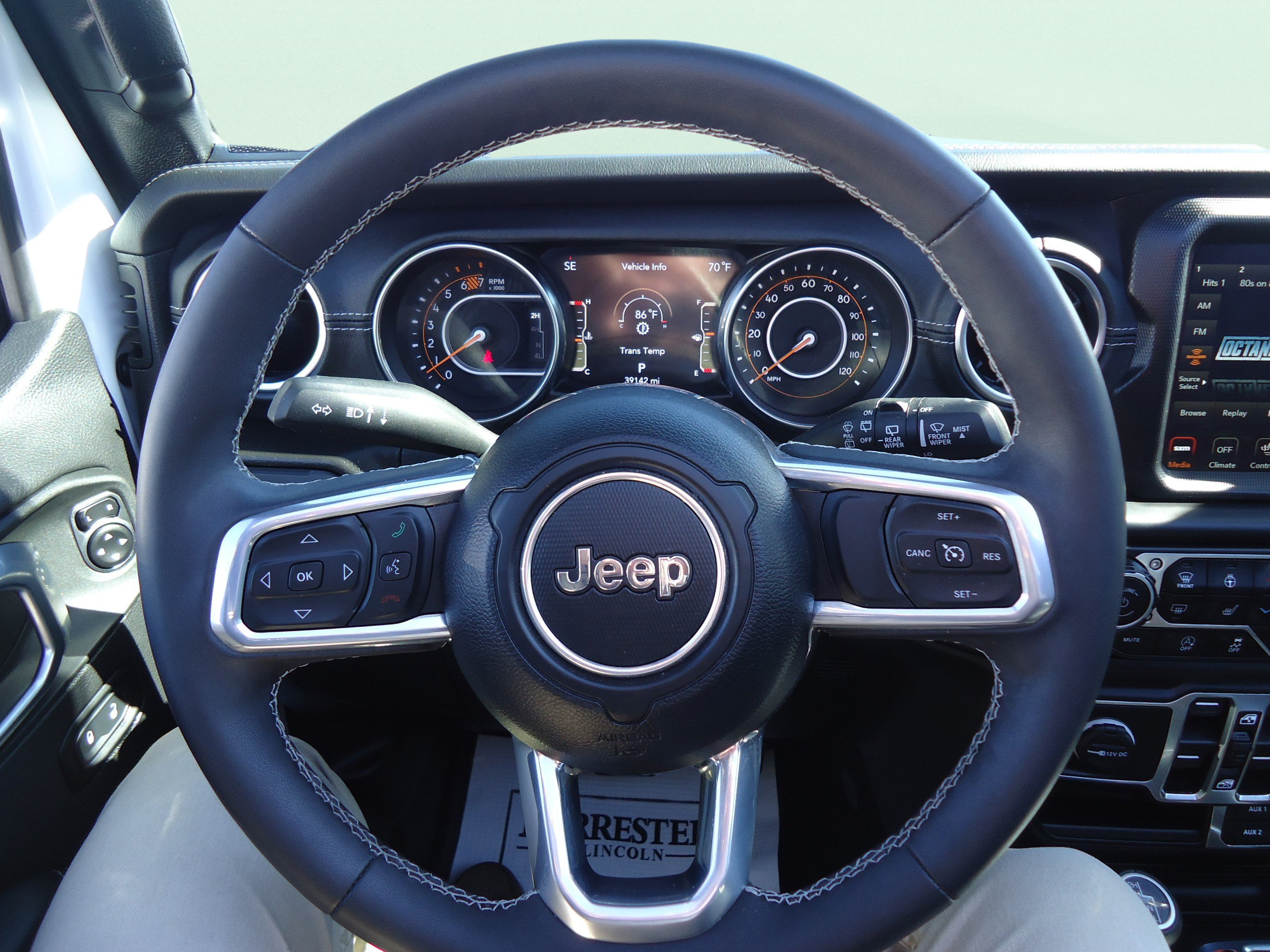 Used 2023 Jeep Wrangler Unlimited Sahara w/ LED Lighting Group AWD/4WD image 12