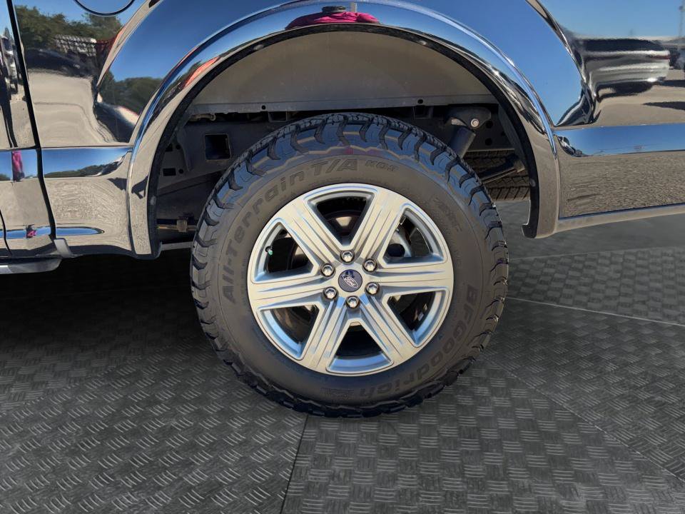 Used 2019 Ford F150 Lariat w/ Equipment Group 502A Luxury AWD/4WD image 22