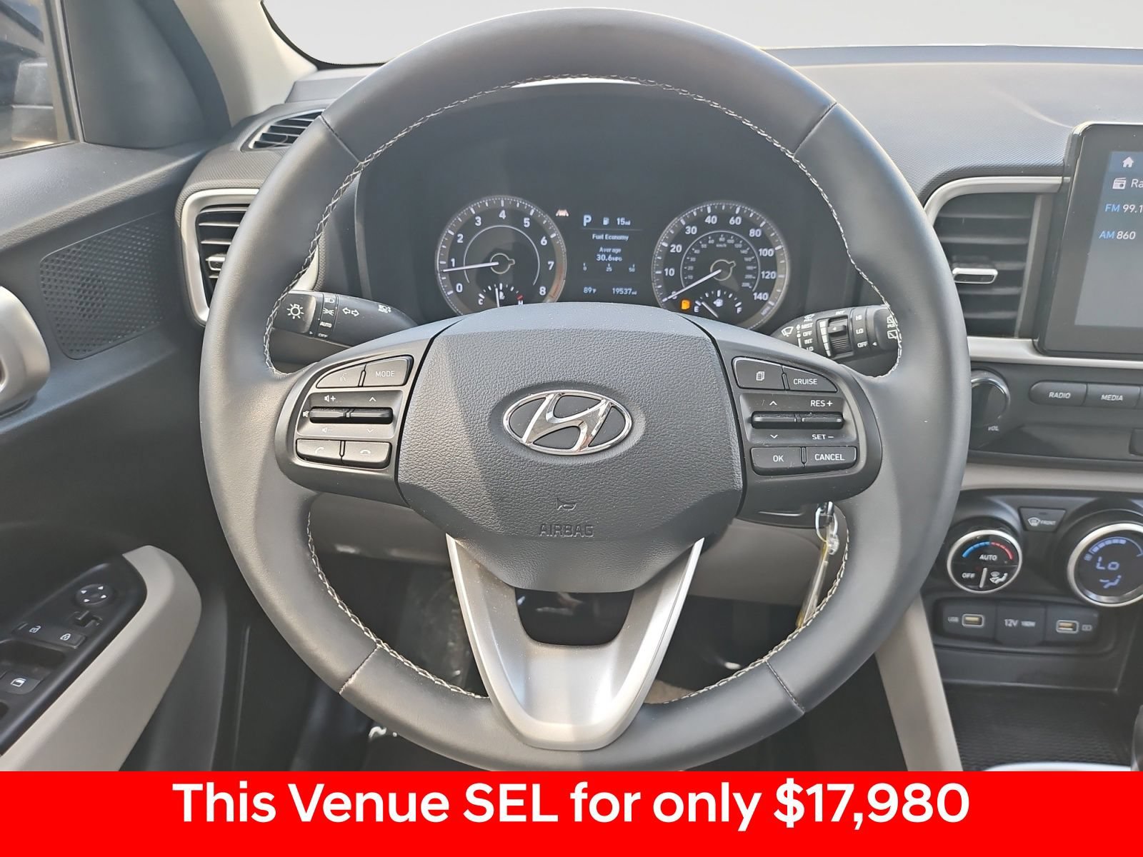 Used 2022 Hyundai Venue SEL FWD image 44