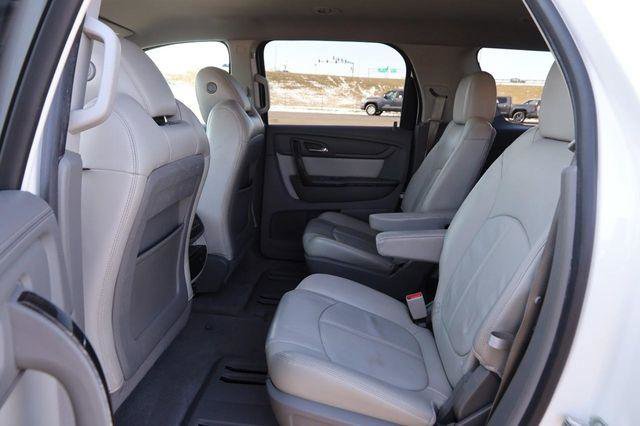 Used 2015 GMC Acadia SLT image 10
