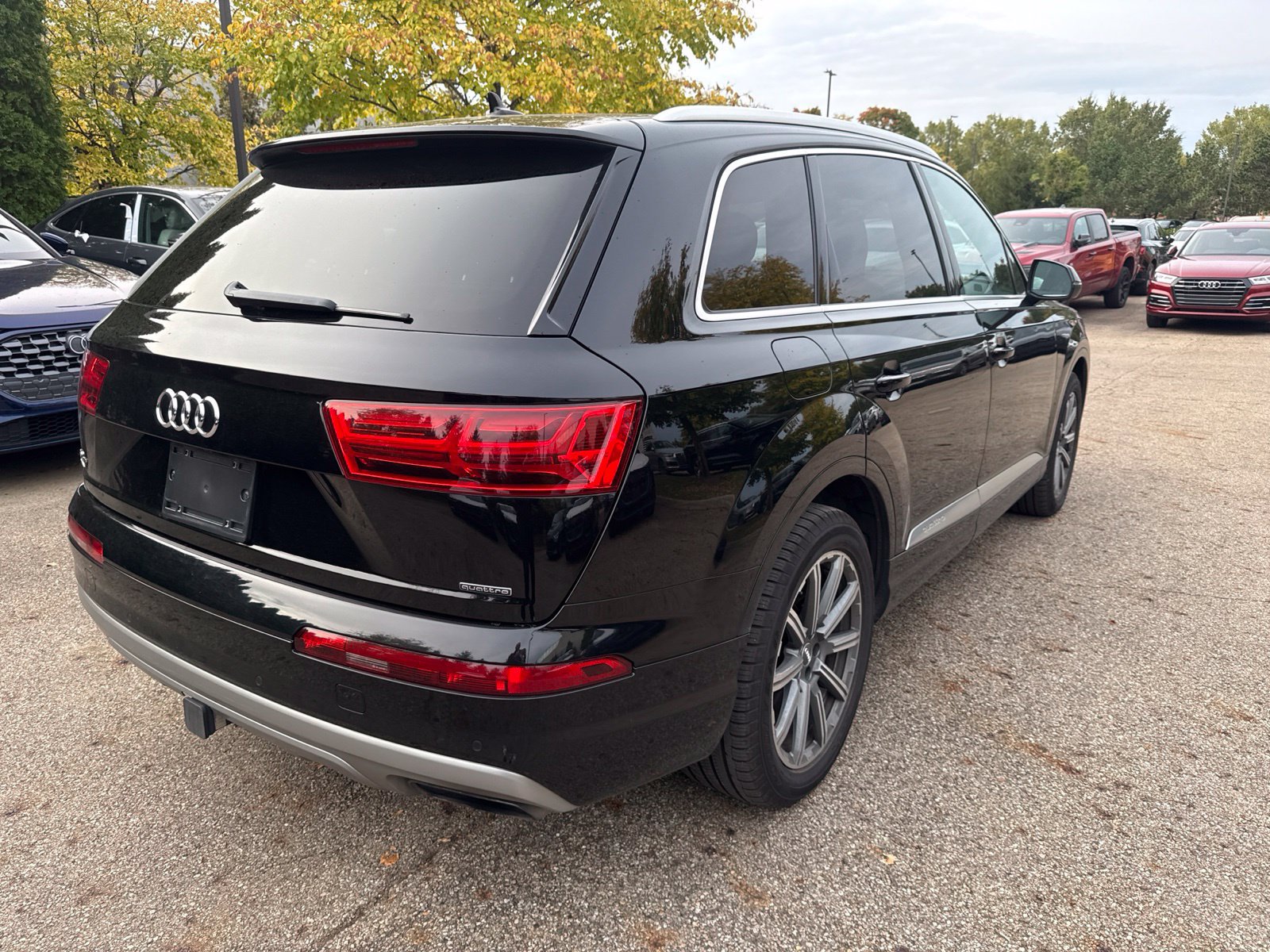 Used 2019 Audi Q7 3.0T Premium w/ Cold Weather Package AWD/4WD image 5