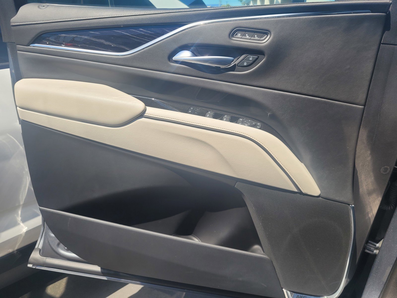 Used 2021 Cadillac Escalade Sport w/ Heavy-Duty Trailer Package image 15