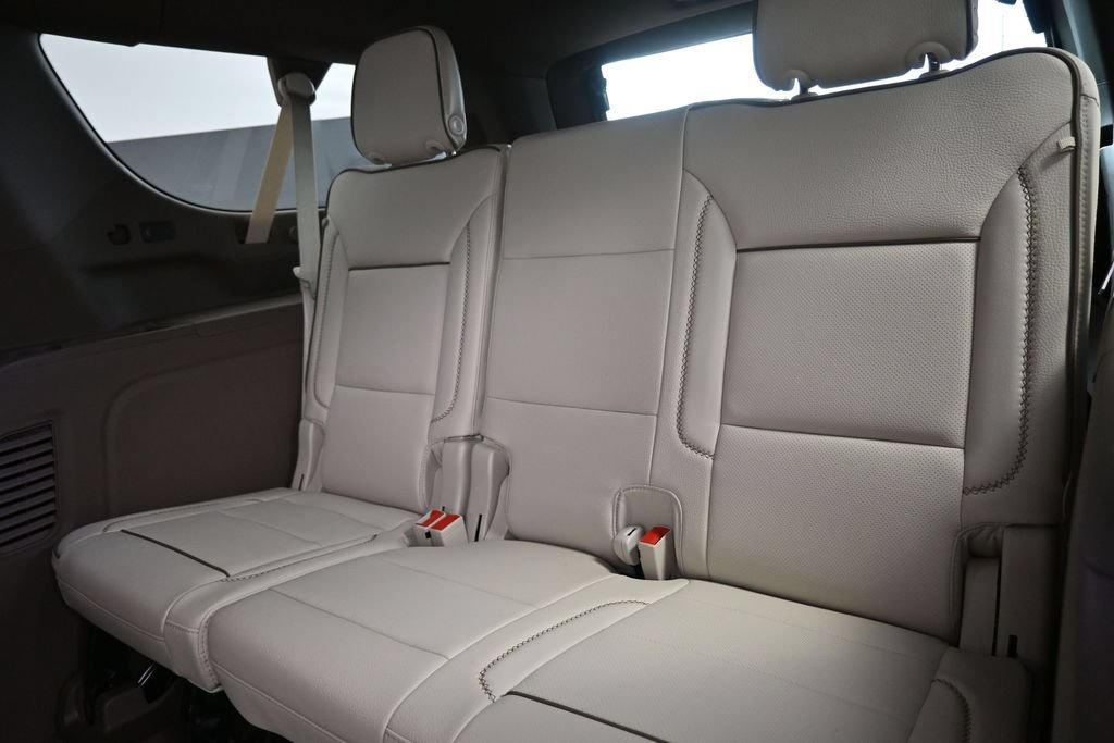 New 2026 GMC Yukon XL Denali w/ LPO, Floor Liner Package AWD/4WD image 19