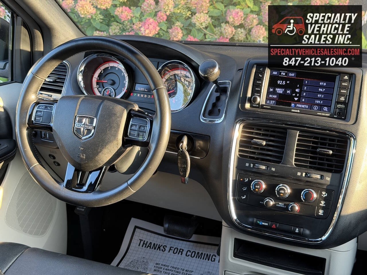 Used 2018 Dodge Grand Caravan SXT FWD image 36