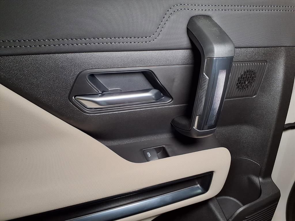 New 2026 GMC Hummer EV SUV image 11