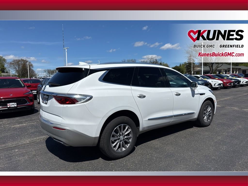 Used 2022 Buick Enclave Premium AWD/4WD image 7