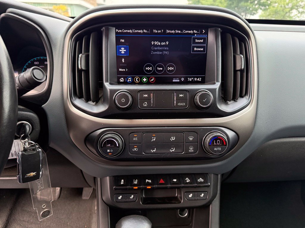 Used 2022 Chevrolet Colorado Z71 w/ Trail Boss Package AWD/4WD image 13