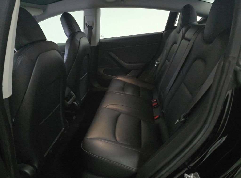 Used 2018 Tesla Model 3 Performance image 7