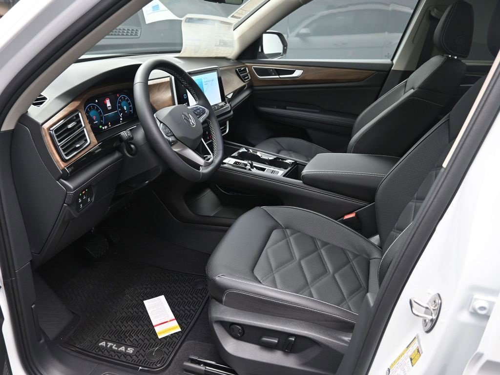New 2026 Volkswagen Atlas SE image 17