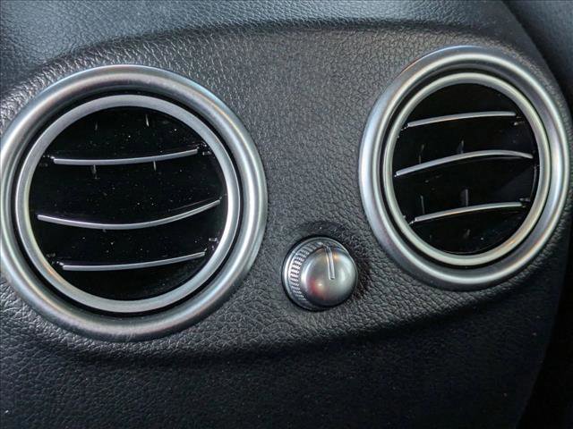 Used 2021 Mercedes-Benz GLC 300 4MATIC image 17