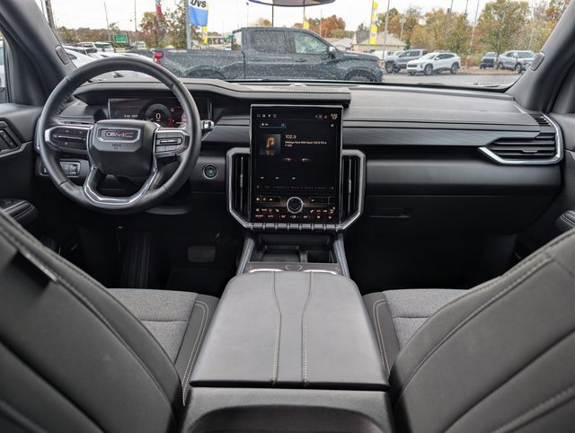 Used 2025 GMC Acadia Elevation image 11