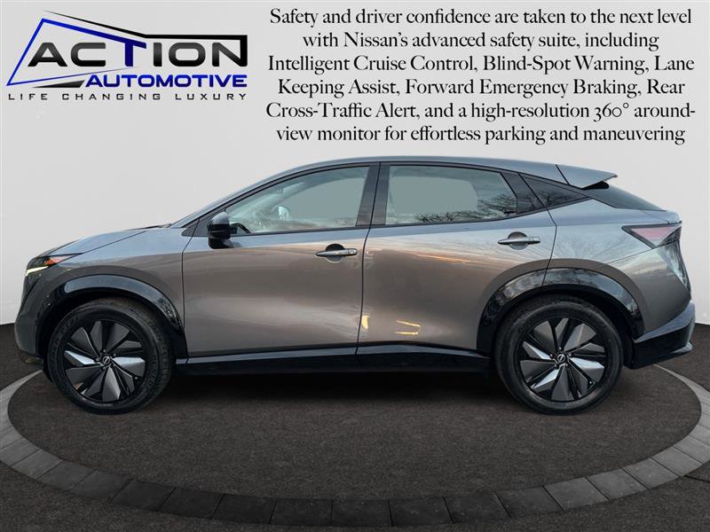 Used 2024 Nissan Ariya AWD image 5