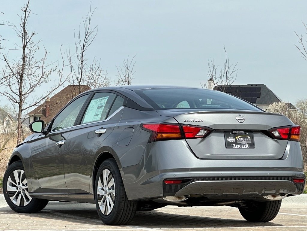 Certified 2025 Nissan Altima 2.5 S image 6