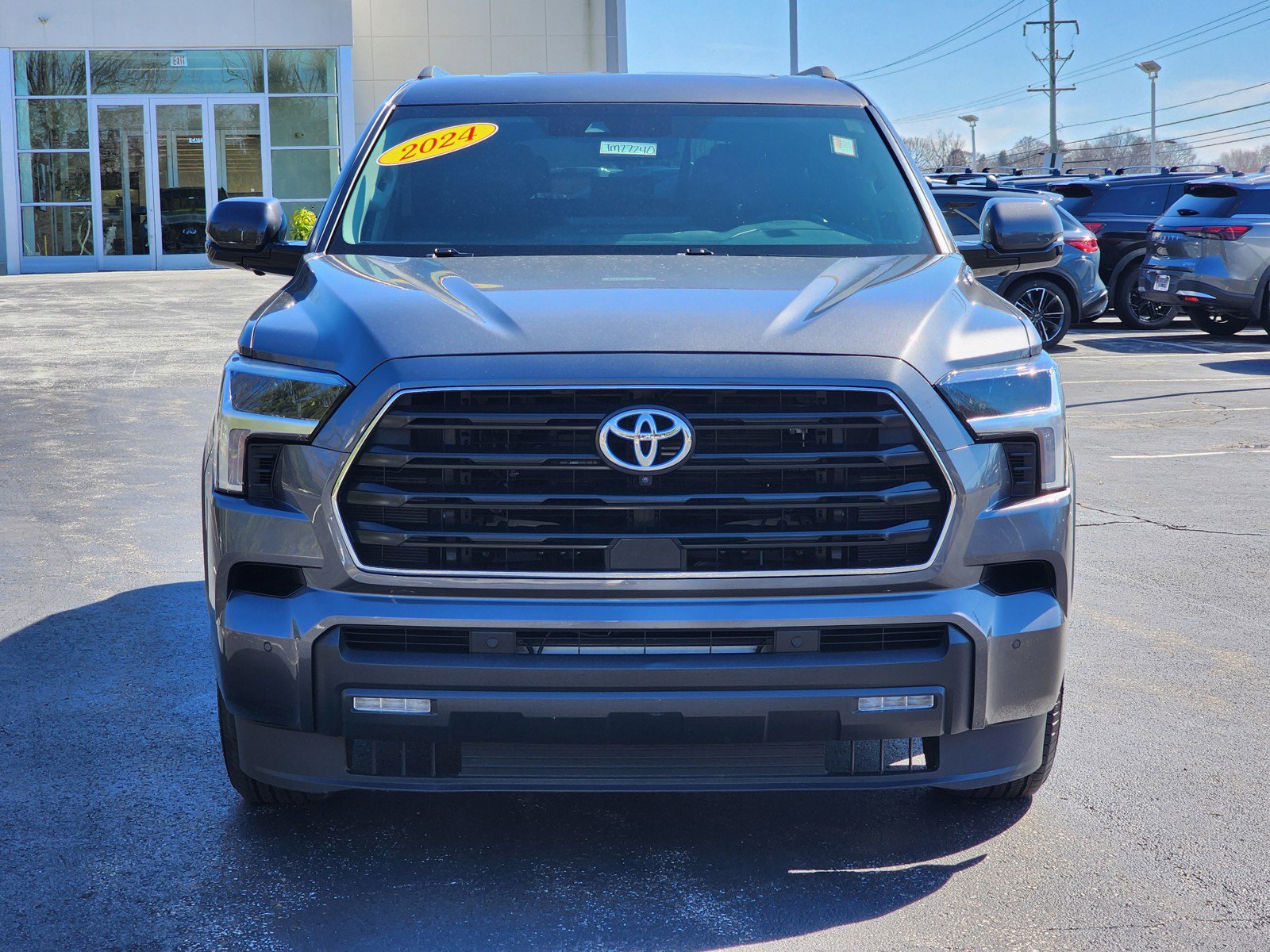 Used 2024 Toyota Sequoia SR5 w/ SR5 Premium Package AWD/4WD image 6
