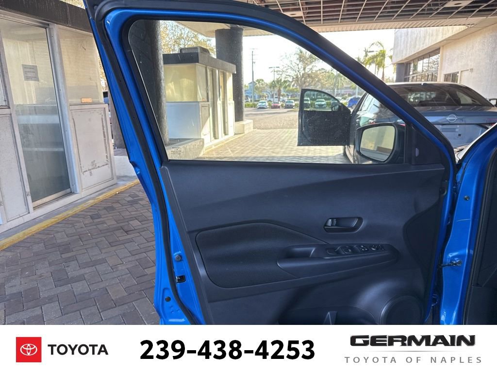 Used 2023 Nissan Kicks S image 17