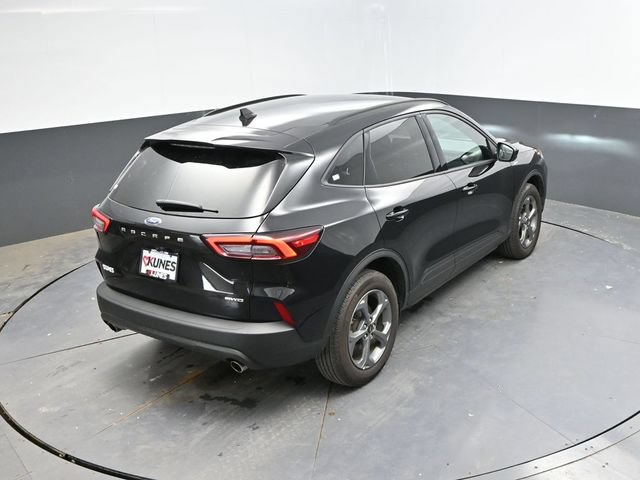 Used 2025 Ford Escape ST-Line Select AWD/4WD image 35