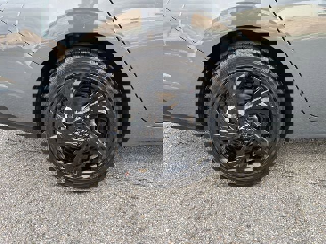 New 2026 Hyundai Elantra SEL Sport Premium image 40