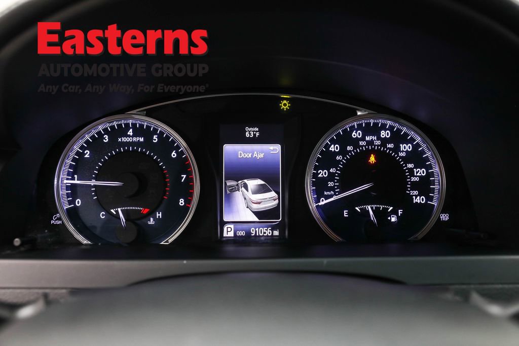 Used 2016 Toyota Camry XLE FWD image 18