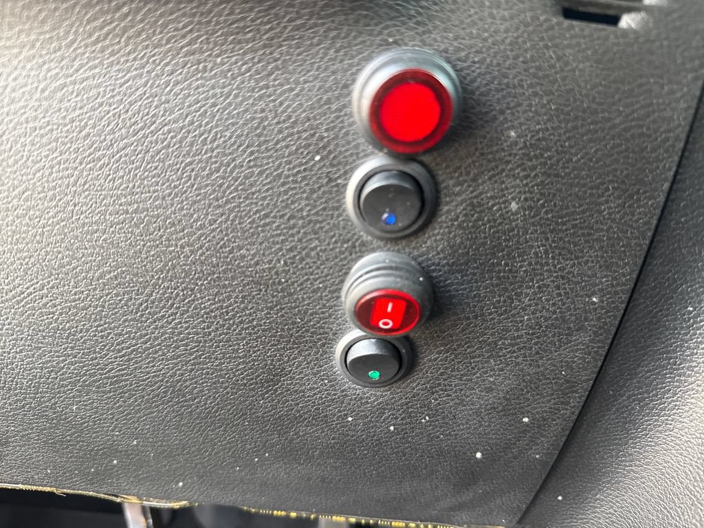 Used 2018 Jeep Wrangler Unlimited Sahara AWD/4WD image 43