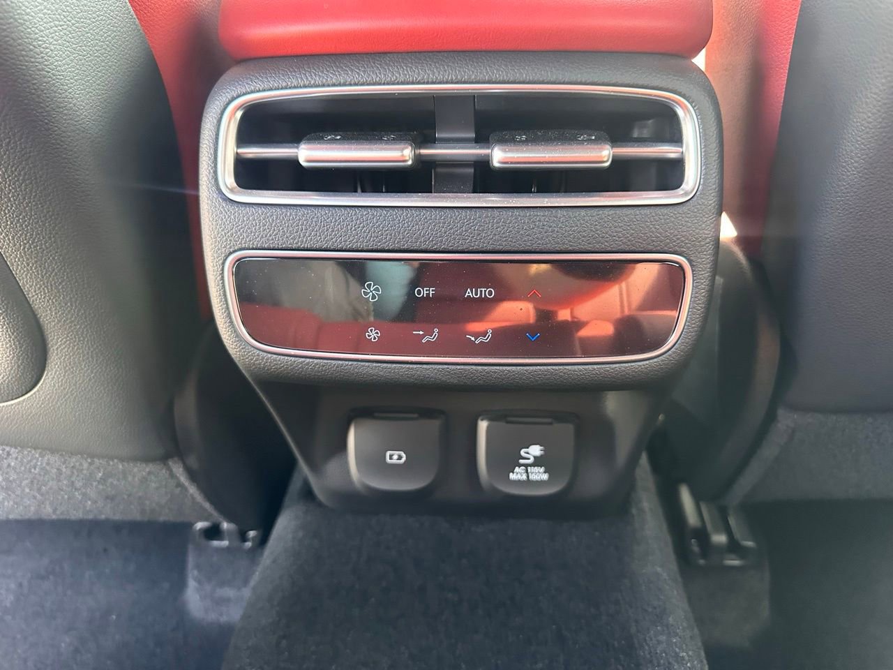 Used 2026 Genesis GV70 2.5T Sport Prestige image 17