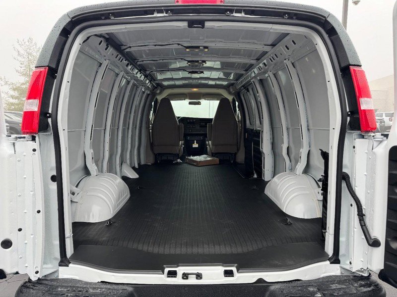 New 2026 Chevrolet Express 3500 Extended w/ Driver Convenience Package RWD image 29