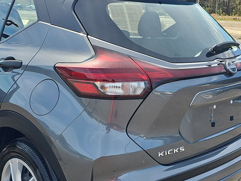 Used 2025 Nissan Kicks Play S image 34