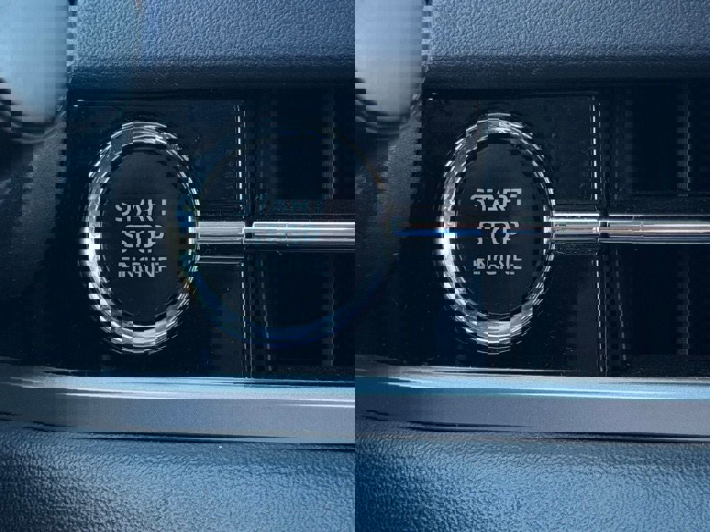 Used 2024 Mitsubishi Outlander SE image 39