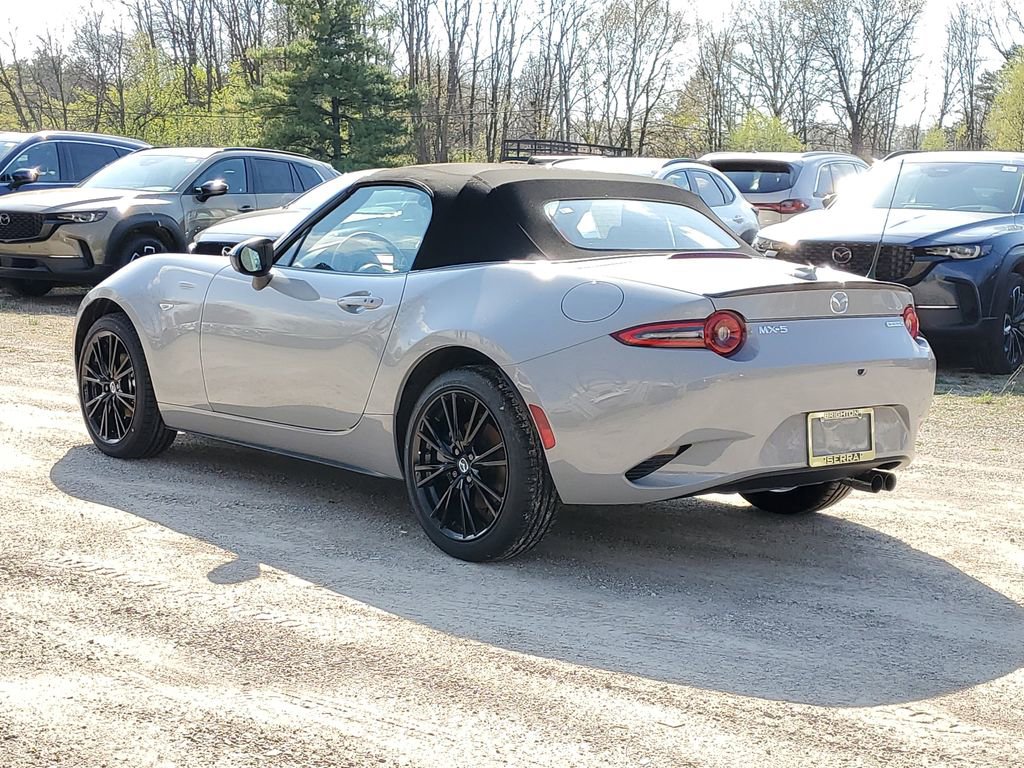 New 2026 MAZDA MX-5 Miata Club w/ Interior Package RWD image 2
