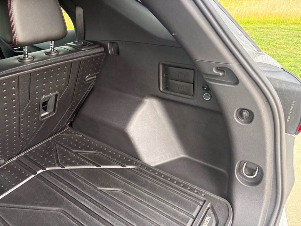 Used 2024 Chevrolet Equinox RS FWD image 47