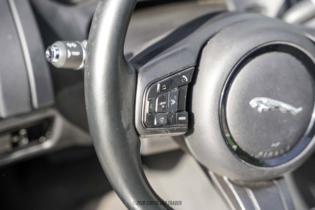 Used 2015 Jaguar F-TYPE S RWD image 38