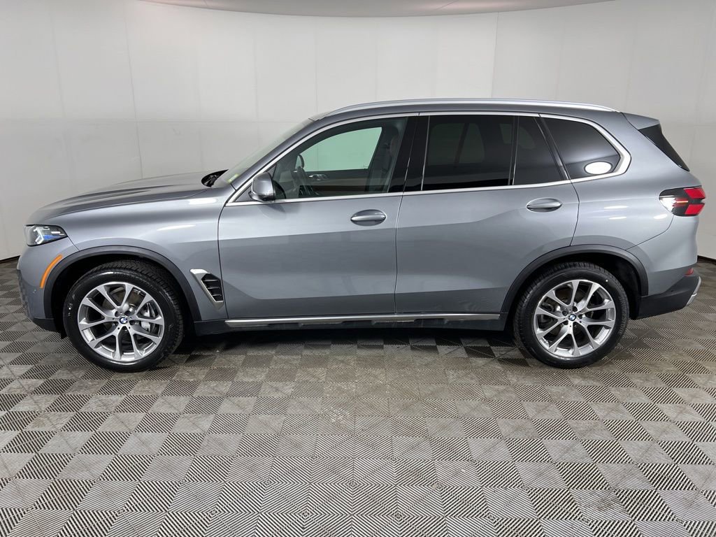 Certified 2025 BMW X5 xDrive40i w/ Premium Package image 10