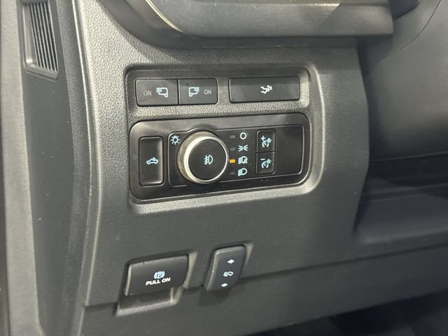 Used 2023 Ford F350 Lariat w/ Lariat Ultimate Package AWD/4WD image 35