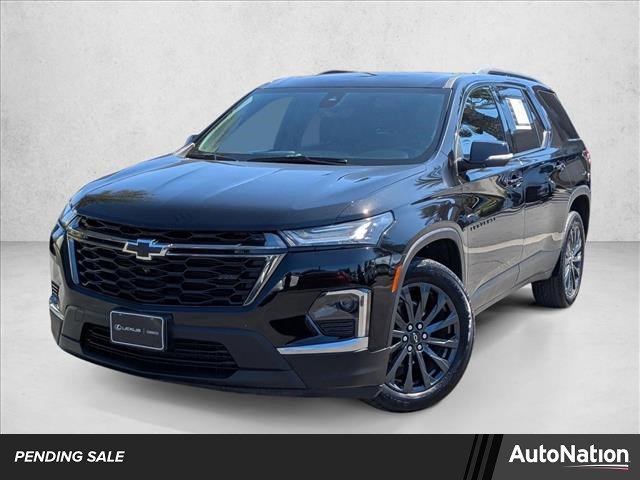 Used 2023 Chevrolet Traverse RS image 1