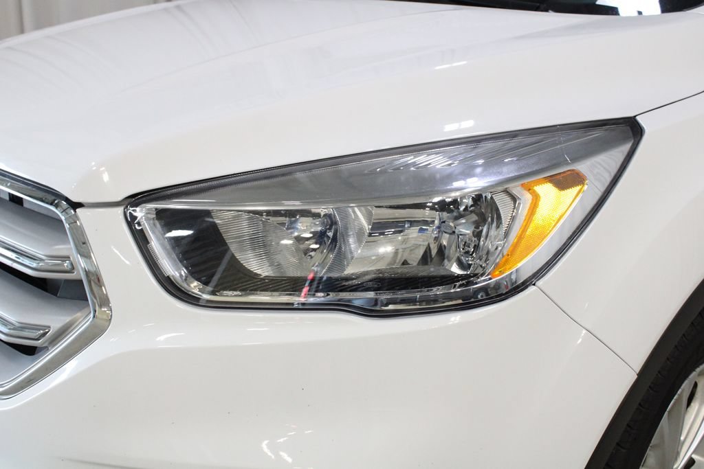 Used 2018 Ford Escape SE FWD image 33
