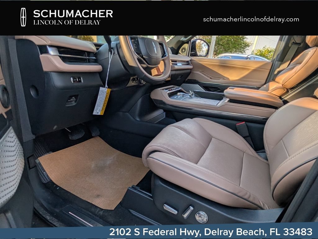 New 2026 Lincoln Navigator L Black Label AWD/4WD image 11