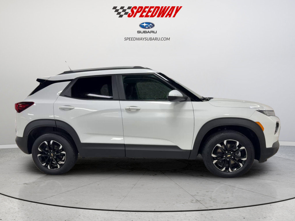 Used 2023 Chevrolet TrailBlazer LT w/ Convenience Package AWD/4WD image 4