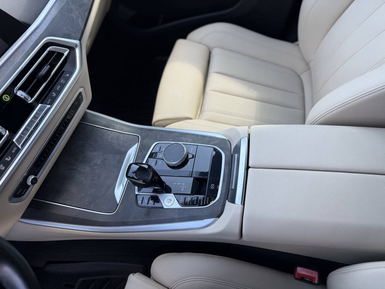 Used 2021 BMW X5 sDrive40i w/ Premium Package RWD image 16